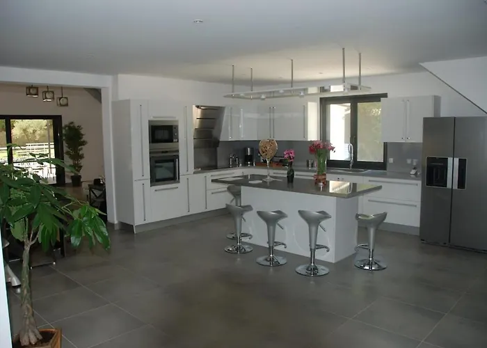 Casa vacanze Près D'avignon De Rêve Piscine Saint-Geniès-de-Comolas