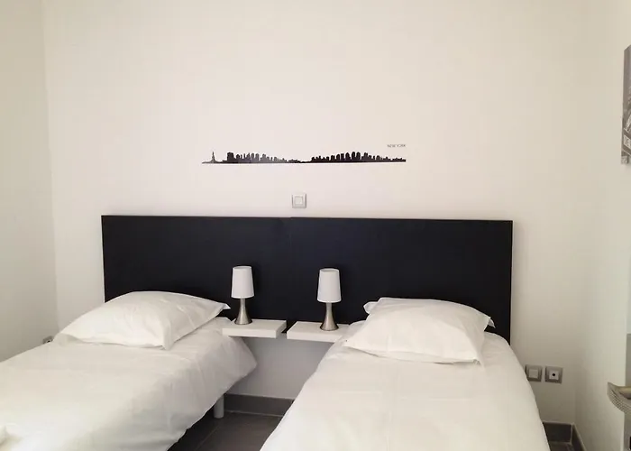 Près D'avignon De Rêve Piscine Casa vacanze Saint-Geniès-de-Comolas